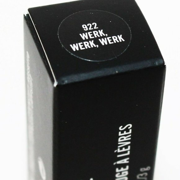 **3/$18* BEAUTY – MAC Powder Kiss Lipstick, #922 WERK, WERK, WERK - Picture 6 of 9